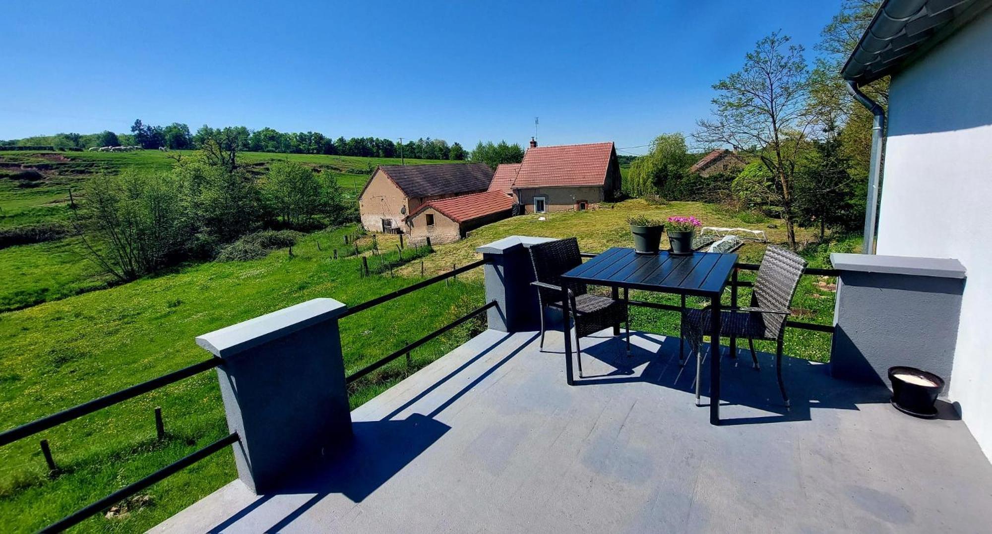 Maison Du Grand Moulin Saint-Aubin-en-Charollais Экстерьер фото